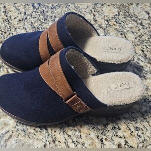 B.O.C. Mae wool comfort clogs in navy blue Size 10